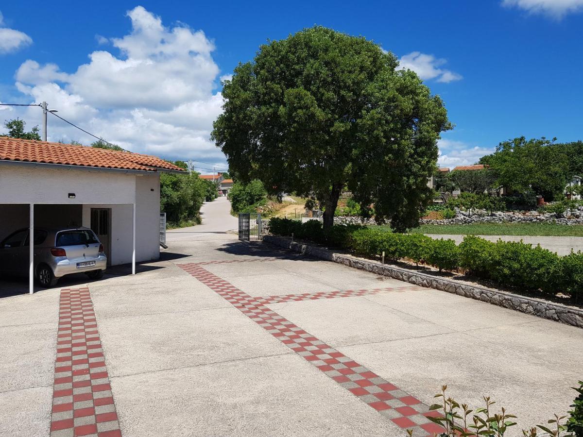 Apartment Deni Skrbčići Kültér fotó