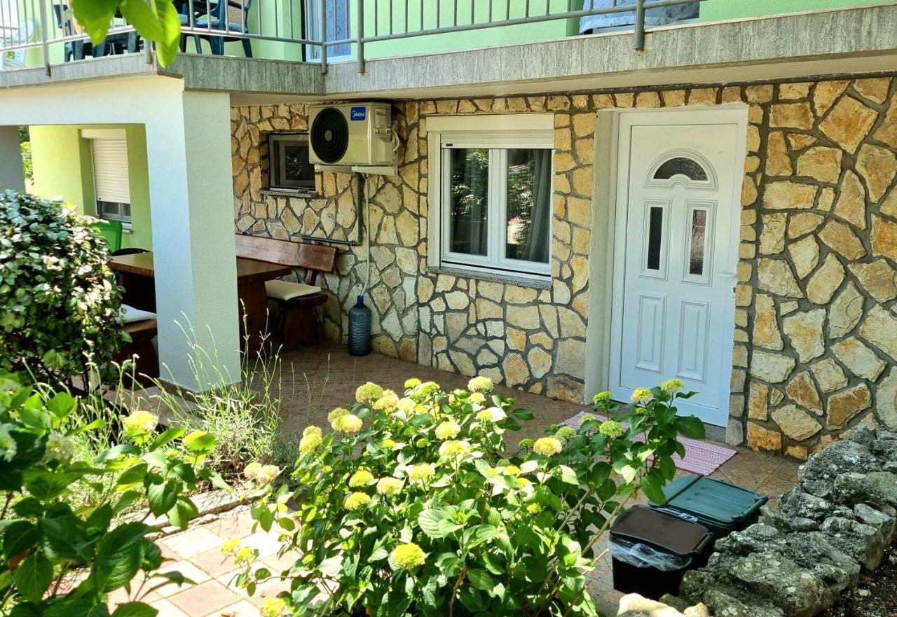 Apartment Deni Skrbčići Kültér fotó